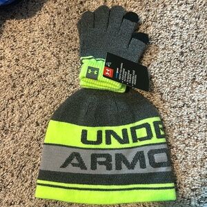 Youth under armour hat and gloves